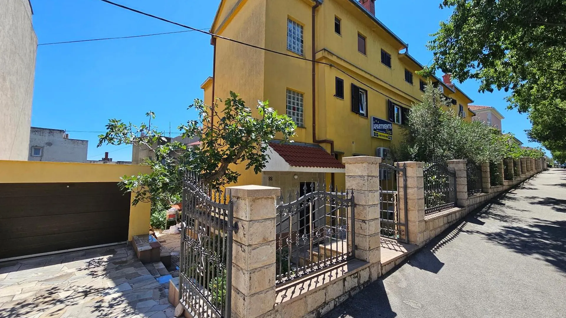 Apartments Nena Split